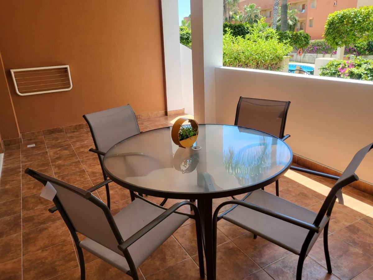 ¡Bajo Precioso Con Salida Directa A La Piscina Comunitaria En Paraiso De Vera! 외부 사진